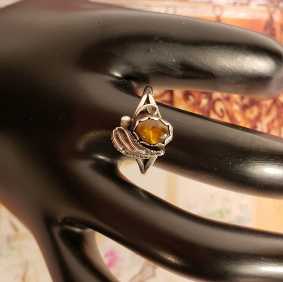 Very 1970s Tiger's Eye Sterling Silver Ring - Picture 3 of 4